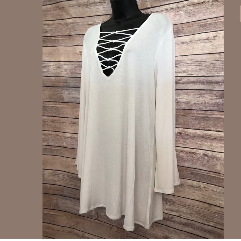 ❌SOLD❌Swimsuit Cover Up Tunic White NWOT - Picture 1 of 6